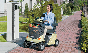 SUZUKIセニアカーを体験しよう!