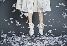 interactive shoes hub